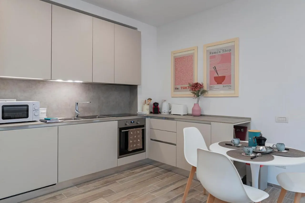 Apartment Suite Campania - Ristrutturato Nuovo Vicino M4 Milan